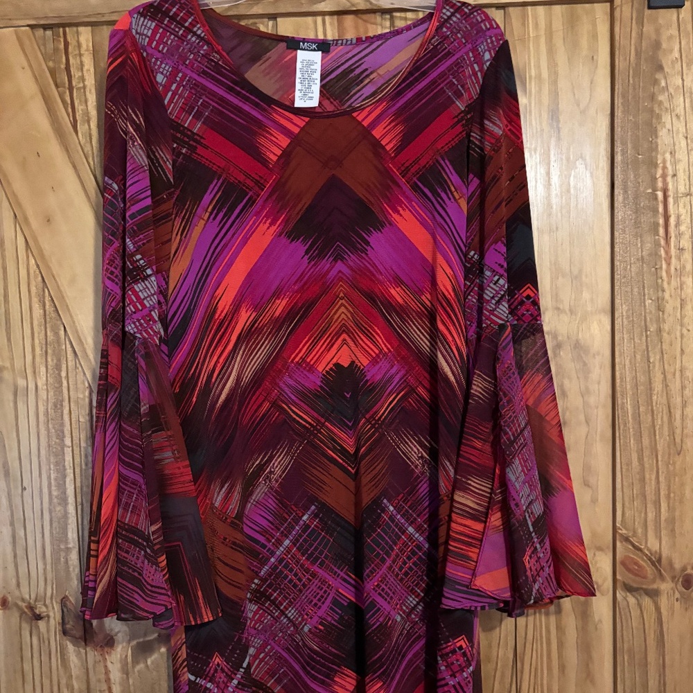 Who doesn’t love a Retro dress?